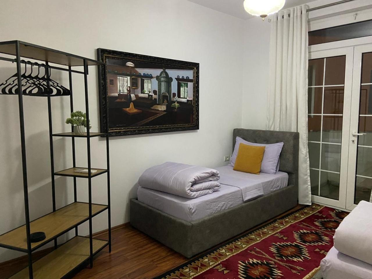 North Star Hostel Shkodër Extérieur photo