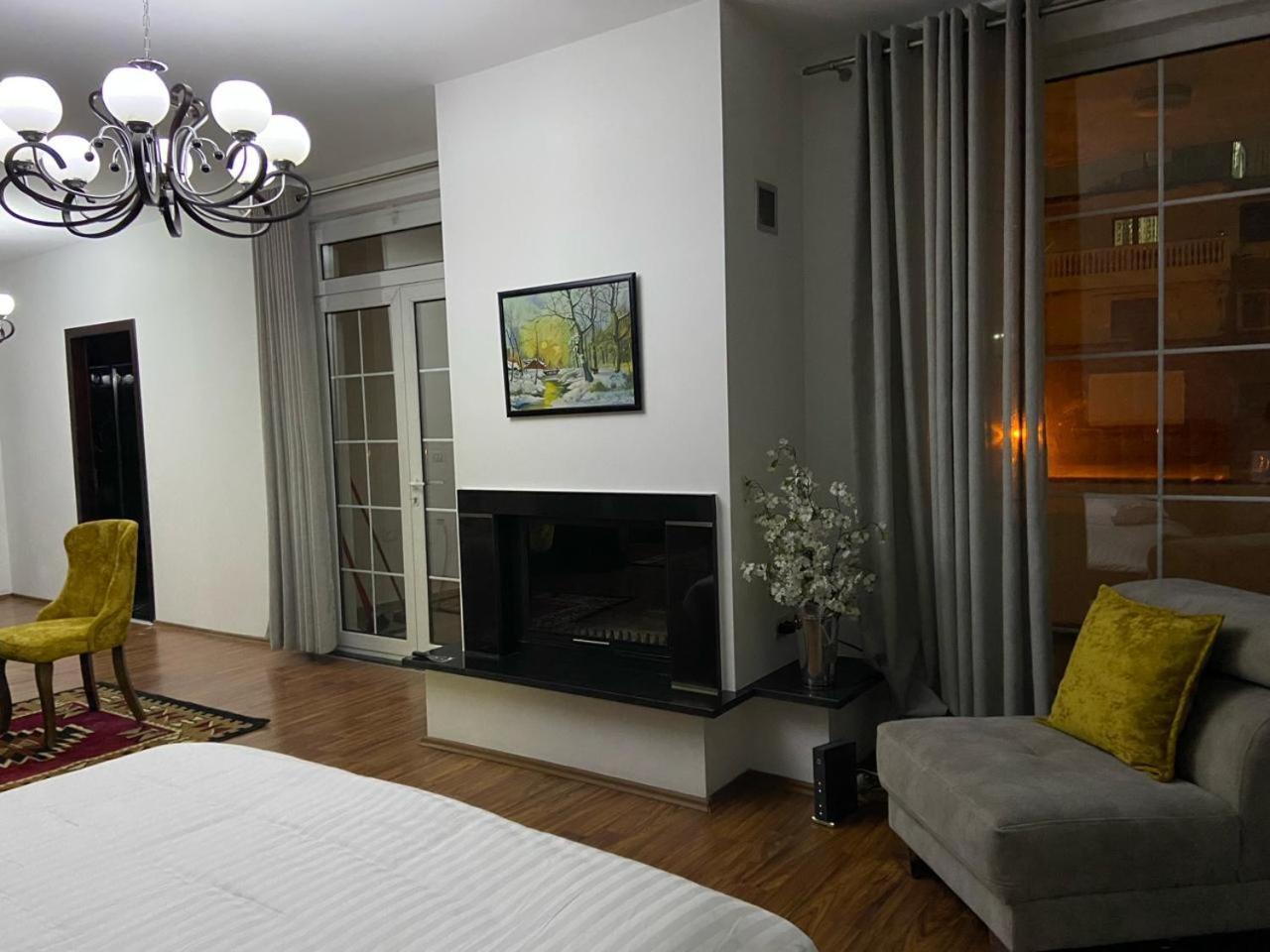 North Star Hostel Shkodër Extérieur photo