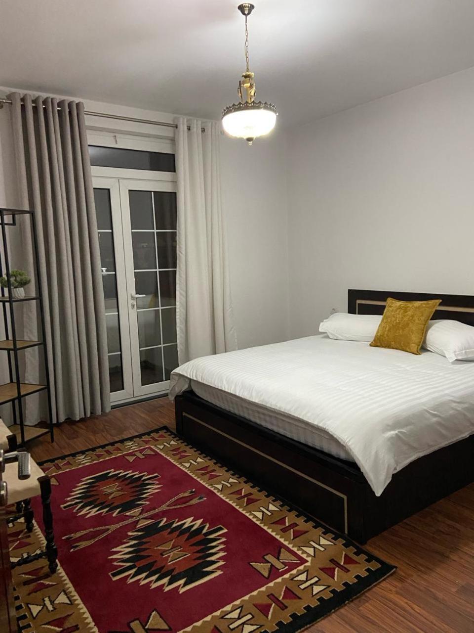 North Star Hostel Shkodër Extérieur photo