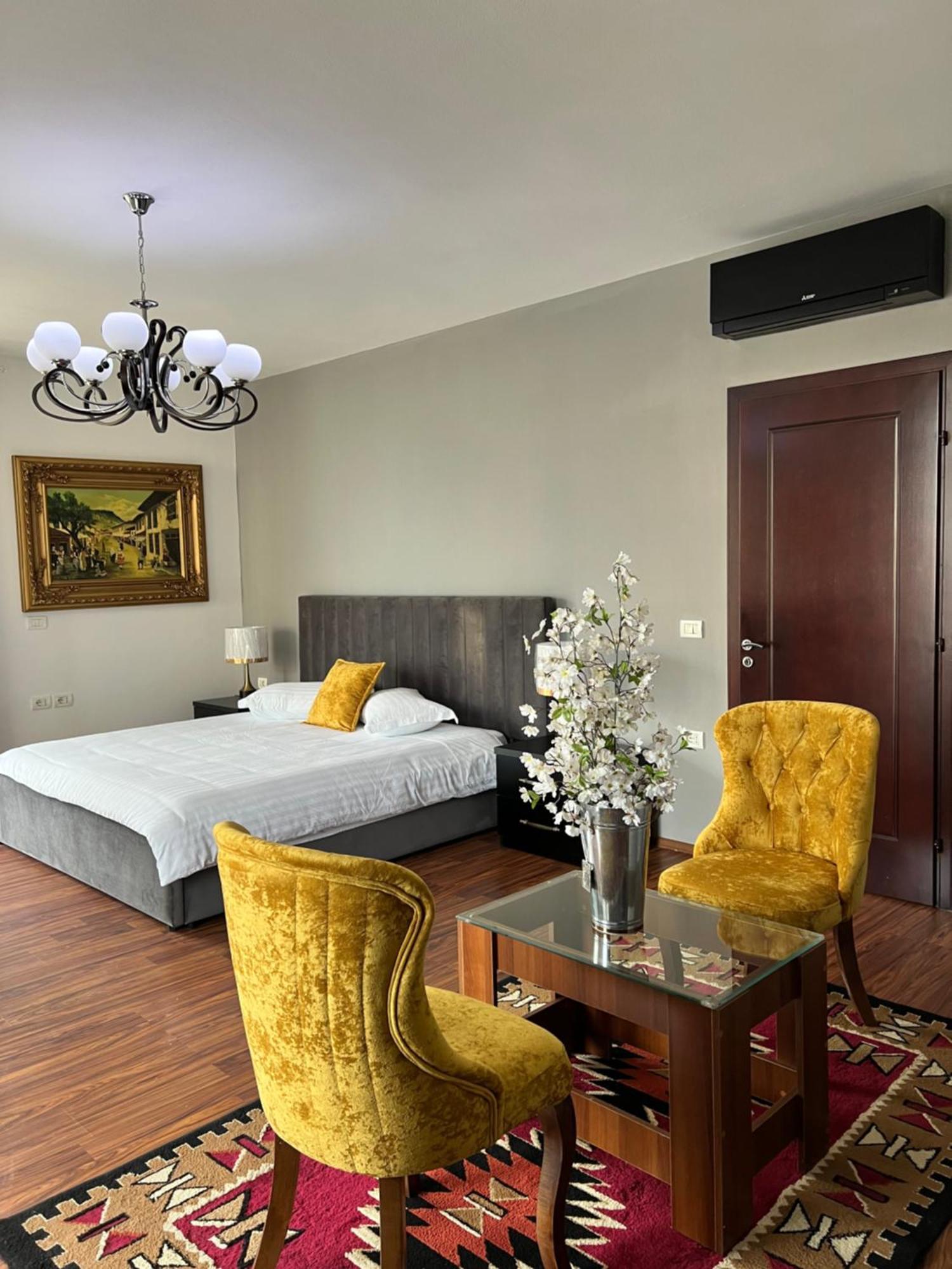 North Star Hostel Shkodër Extérieur photo